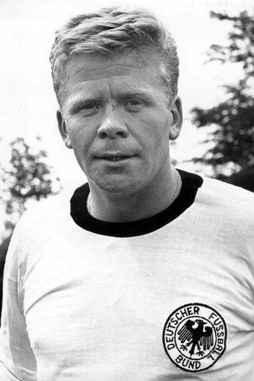 Alan Ball ha trabajado con Helmut Haller en 1 ocasiones