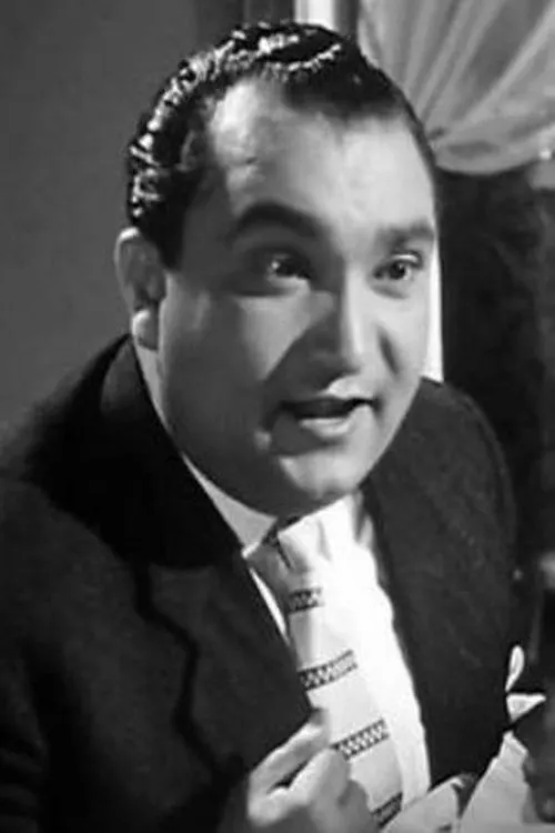 Helmy Halim interpretando a