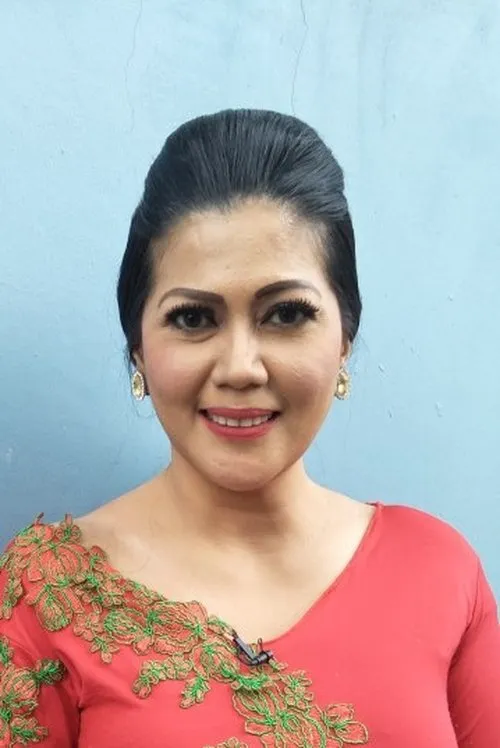 Helsi Herlinda — personaje: Rika