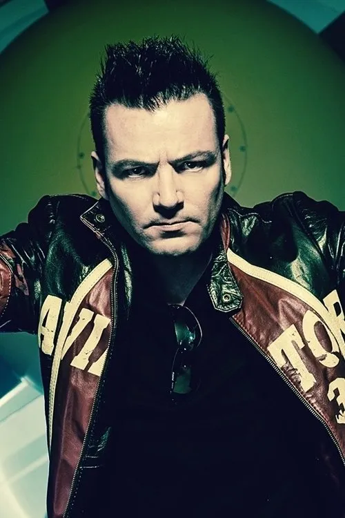 Hena Habegger interpretando a Drums