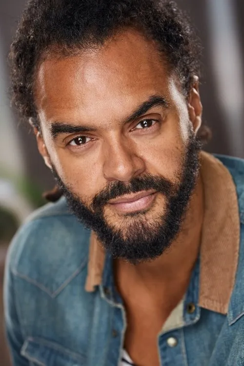 Hope Chernov ha trabajado con Henri Binje en 1 ocasiones