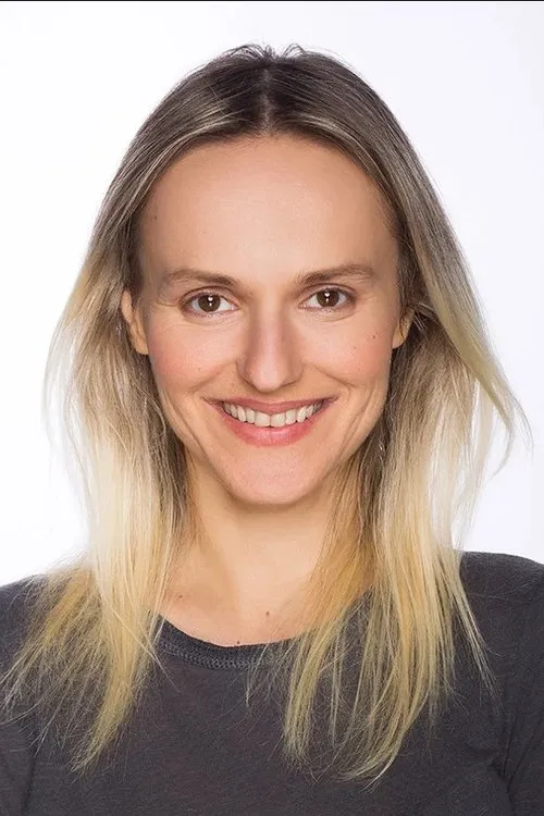 Foto de perfil del actor Henrieta Jančišinová en el reparto