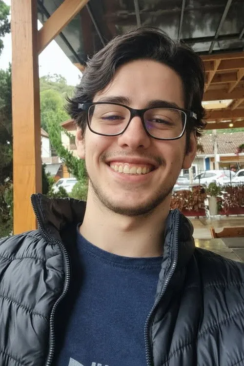 Henrique Filgueiras — personaje: Carlinhos