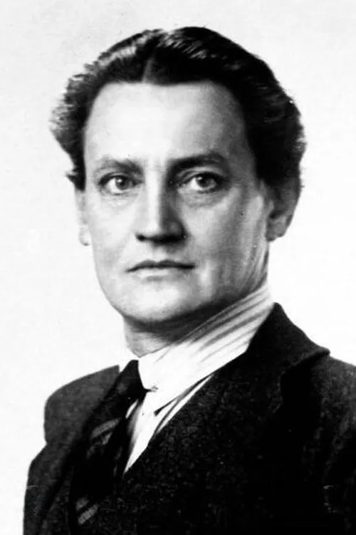 Henry Ainley interpretando a Exiled Duke