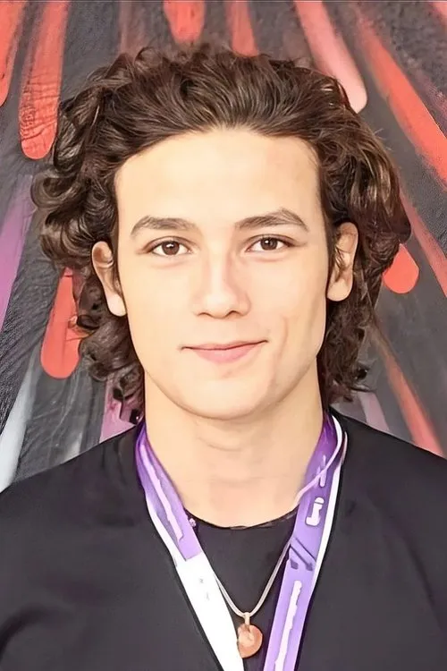 Henry Cechini — personaje: Self