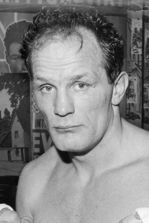 Henry Cooper interpretando a John Gully, M.P.