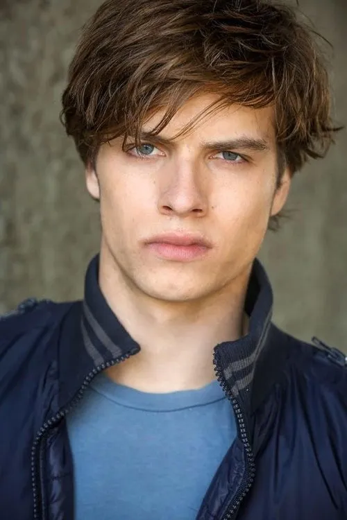 Henry Knotts interpretando a The Drug Dealer