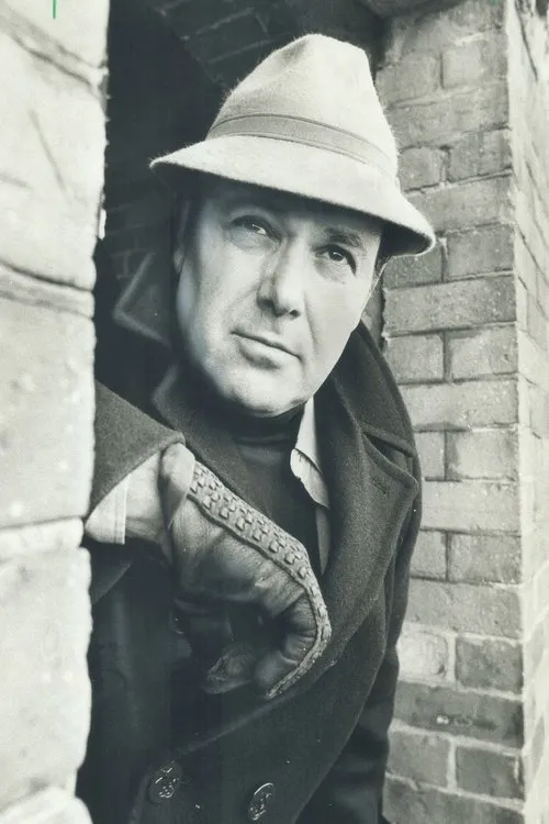 Ralph Benmergui ha trabajado con Henry Ramer en 1 ocasiones