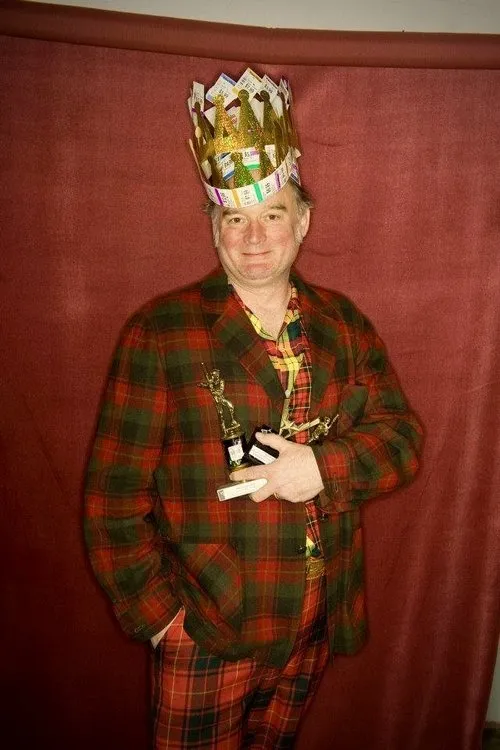 Iggy ha trabajado con Henry Tenney en 1 ocasiones