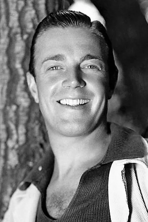 Henry Wadsworth interpretando a Joe Fisher