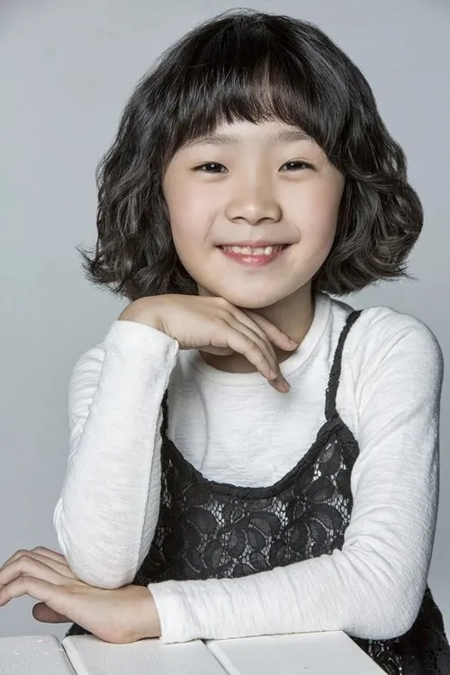 Heo Yool — personaje: Kim Hye-Na / Kim Yoon-Bok