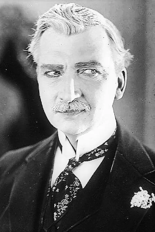 Herbert Prior interpretando a Jay Forsythe