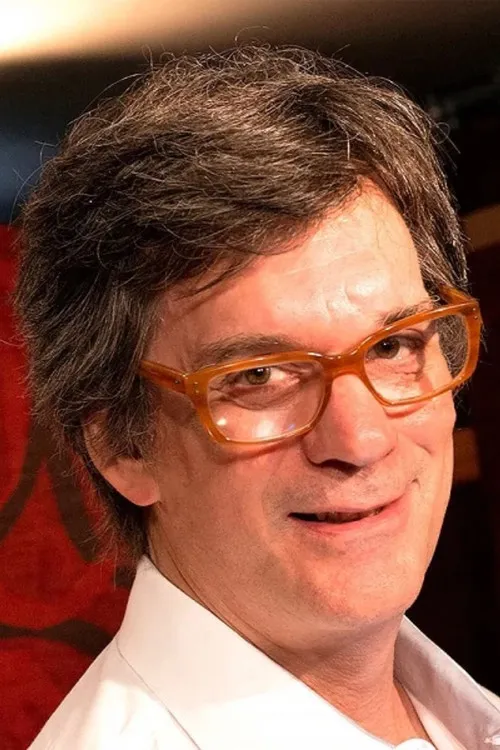 Herbert Richers Jr. interpretando a Mário