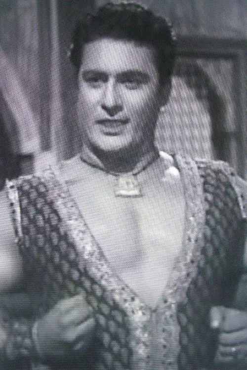 Hercules interpretando a 