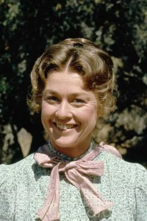 Hersha Parady interpretando a Lynn