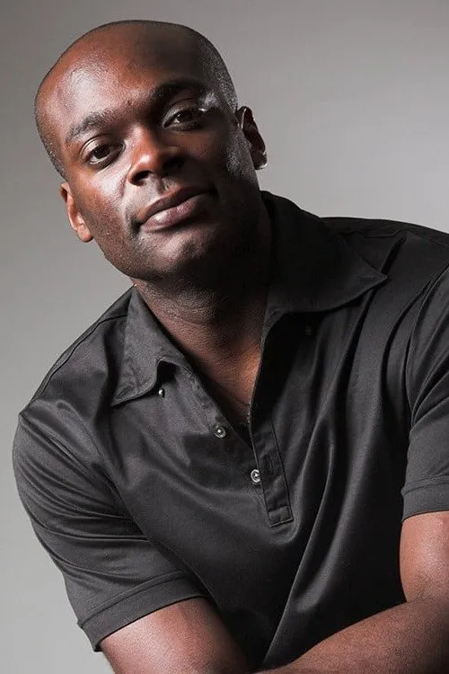 Hershel Peppers interpretando a Taxi driver