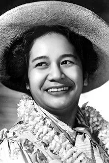 Darlene Tompkins ha trabajado con Hilo Hattie en 1 ocasiones