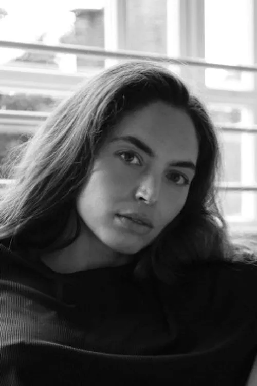 Oren Schrijver ha trabajado con Hinda Ferjani en 1 ocasiones