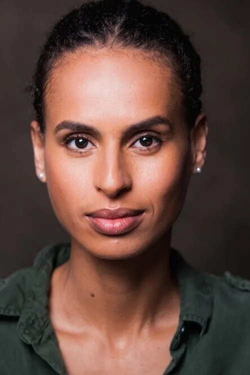 Alexandre L'Heureux ha trabajado con Hinde Rabbaj en 2 ocasiones