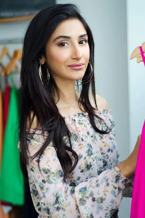 Hira Tareen — personaje: Kashmala