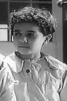 Amal Sadek ha trabajado con حمدى العشري en 1 ocasiones