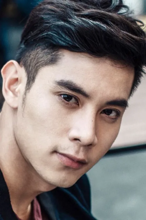 Hồ Vĩnh Khoa interpretando a Khoi