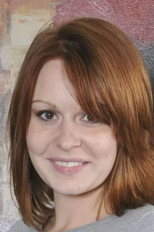 Holly Green interpretando a (archive footage)