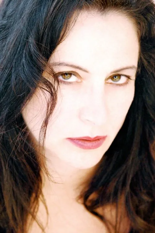 Holly Knight interpretando a Self - Special Guest