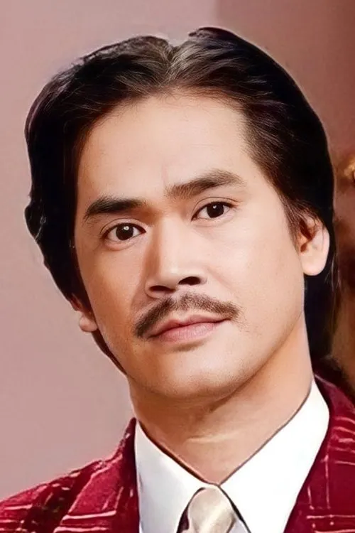 Homer Cheung interpretando a 