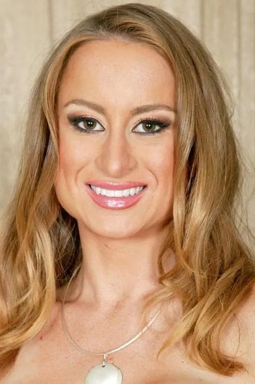 Honey West interpretando a 