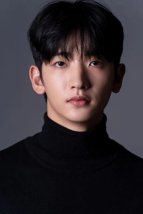 Hong Eun-ki en su biografía y filmografía