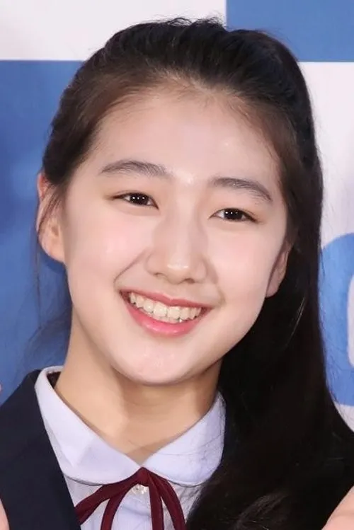 Hong Hwa-ri en su biografía y filmografía