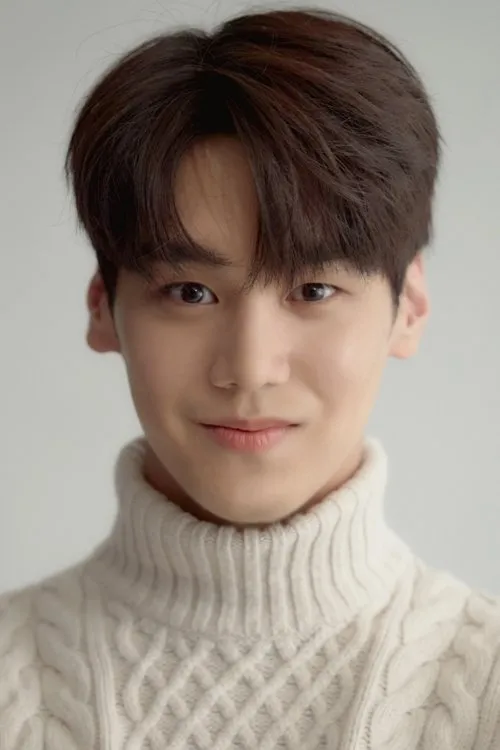 Hong Seung-bum — personaje: Ringo