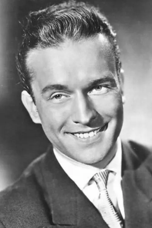 Horst Naumann interpretando a Dr. Mayer-Lippe