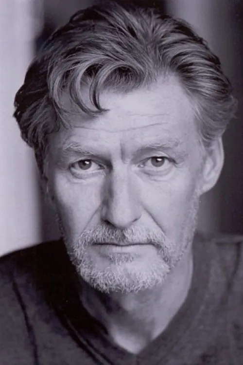 Howard Lee interpretando a Richard Clyfton