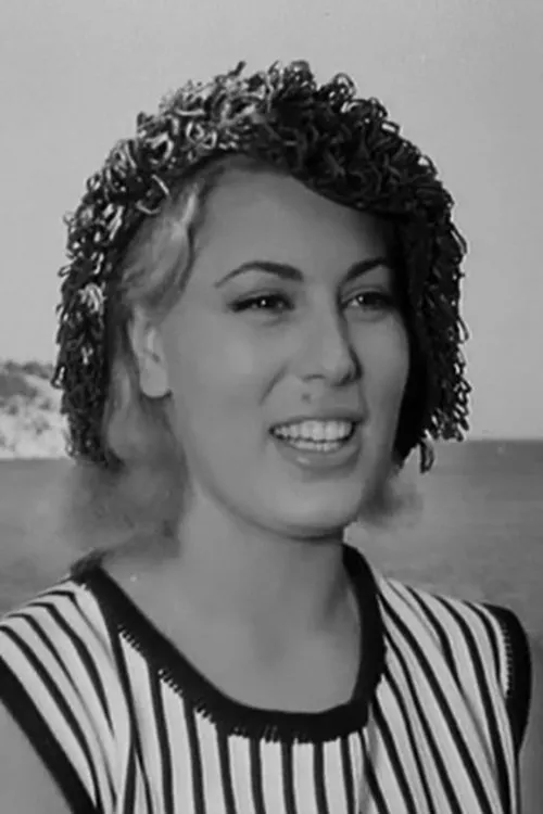 Hristina Apostolou interpretando a Mary