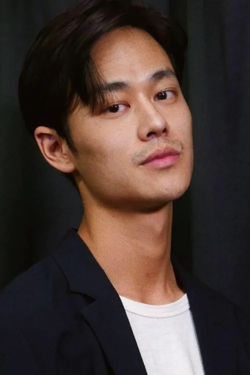 Hsia Teng Hung interpretando a 