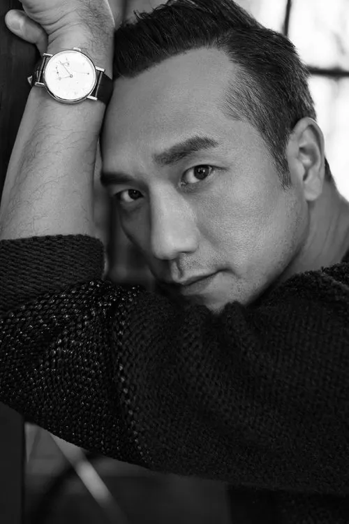 Huang Jue — personaje: Lao Jin