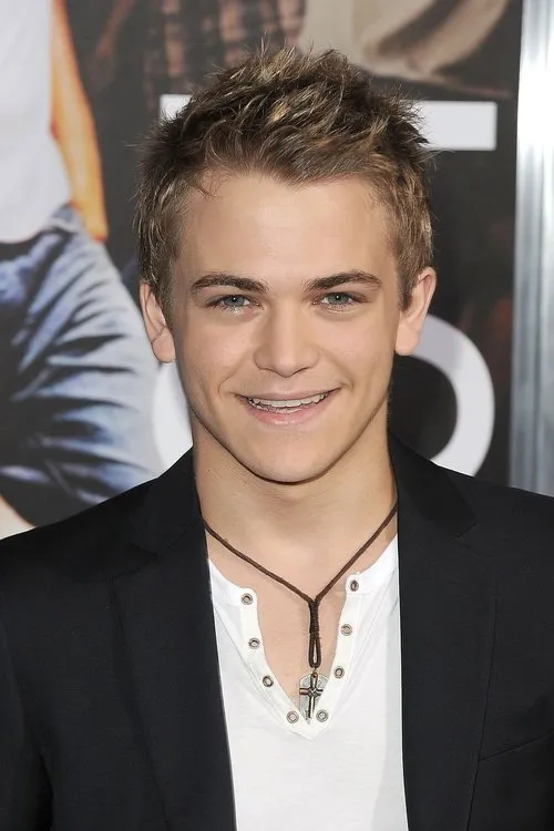 Hunter Hayes interpretando a Montgomery