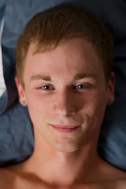 Hunter Starr interpretando a 