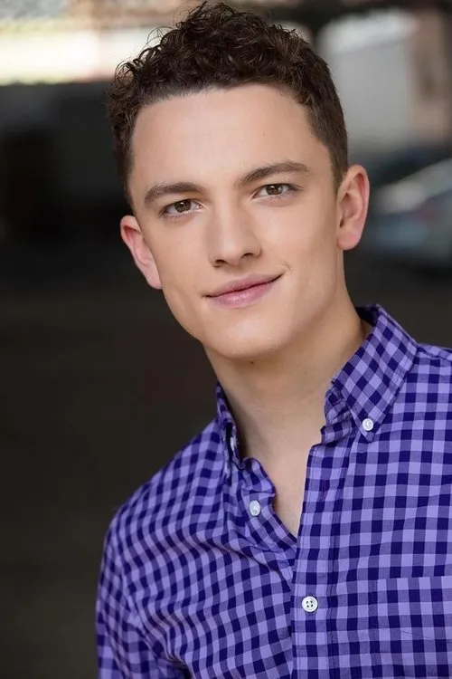 Iain Young — personaje: Himself