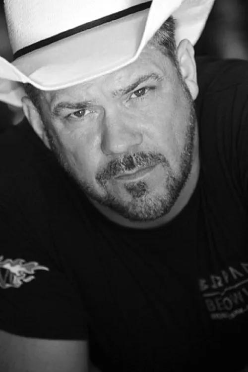 Chris Pollard ha trabajado con Ian van Temperley en 1 ocasiones