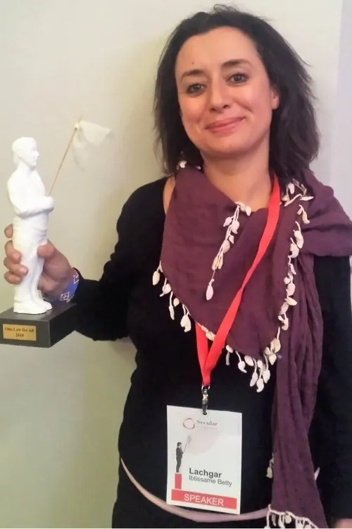 Ibtissame Lachgar interpretando a Herself