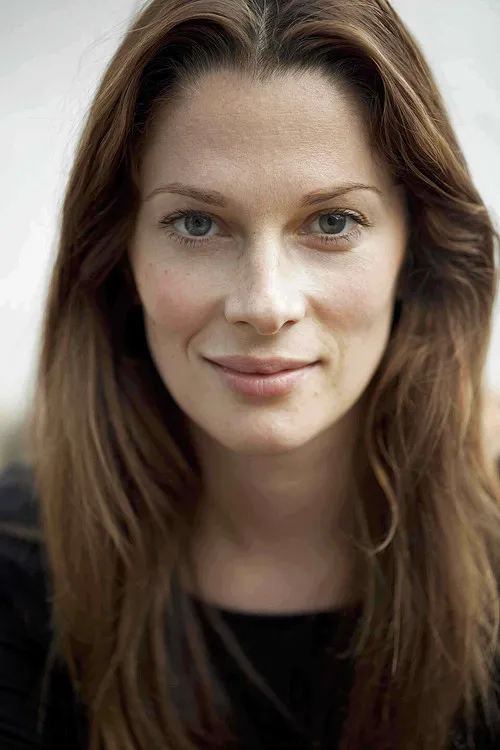 Puck Ahlsell ha trabajado con Ida Gyllensten en 1 ocasiones
