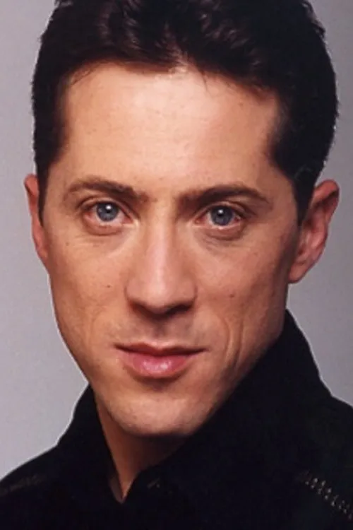 Idan Alterman interpretando a Arthur