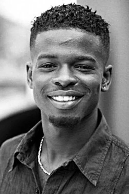 Idrissa Diabaté interpretando a 