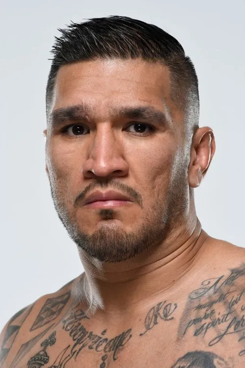 Marcin Prachnio ha trabajado con Ike Villanueva en 3 ocasiones