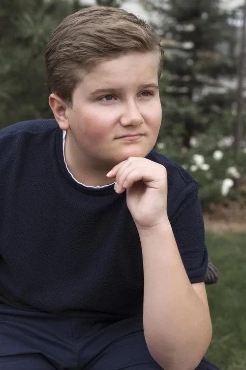 ????????? ?????????? ha trabajado con Илья Костюков en 1 ocasiones