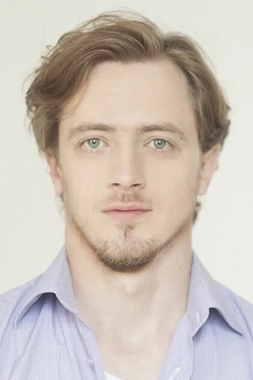 Илья Морозов interpretando a ??????? ?????????