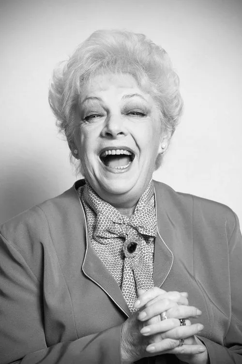 Margareta Pâslaru ha trabajado con Ileana Stana Ionescu en 2 ocasiones